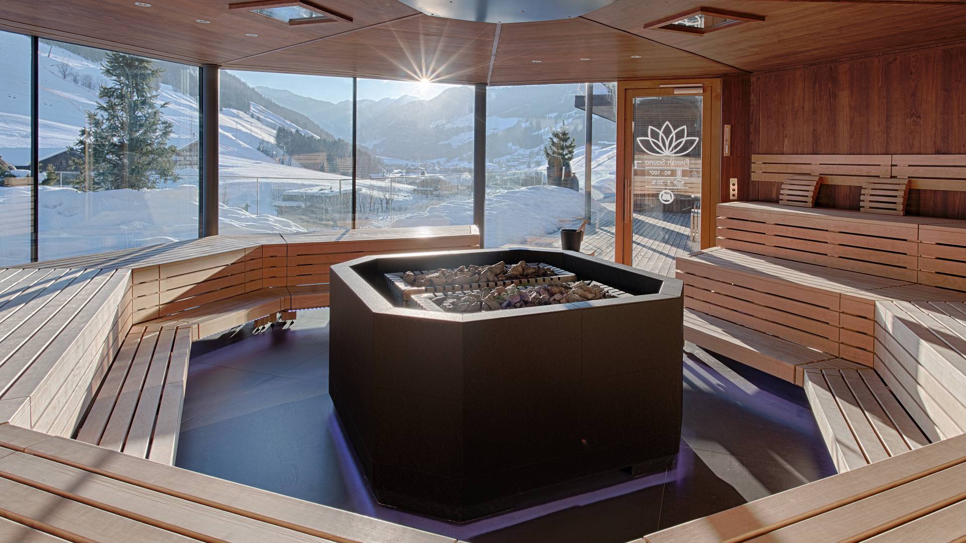 Panorama. Saunieren.Berge.  