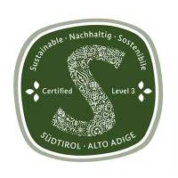 Amonti & Lunaris Wellnessresort: 
Ferienregion Ahrntal Nachhaltigkeitslabel Südtirol Level 3 (Das dritte und anspruchsvollste Level entspricht der GSTC-Zertifizierung und ist somit international anerkannt.)

