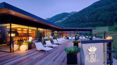 Außenbereich des Wellnessbereichs im Amonti & Lunaris