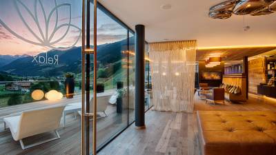 Panorama Living Room